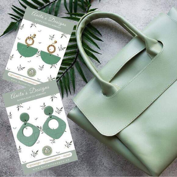 💚Hypoallergenic Sage Green Clay Earrings Diamond Shaped Dangle - Picture 3 of 5